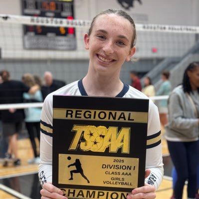 Ellee_Blackburn's profile picture. CO' 2029 
MVA 15 Red #11
 R | OH
 AHS Varsity #4