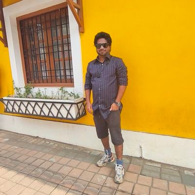 UchilSanket's profile picture. EDM Enthusiast. Social Media Geek. Nyctophiliac. Day Dreamer. Believes in Karma.