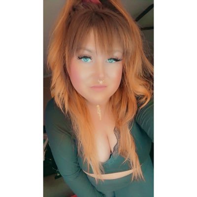 wilder_rose_'s profile picture. Dancing through the lightning strikes ⚡️ romance author. @dearloveletters