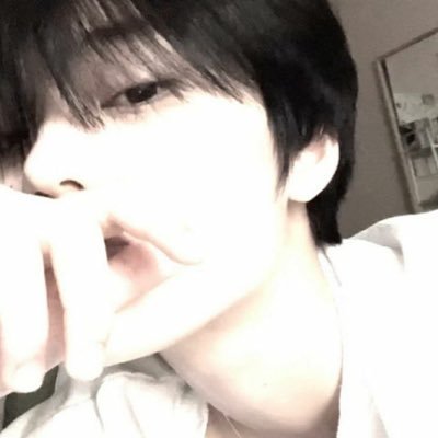 ixeqkf's profile picture. @c10s2t