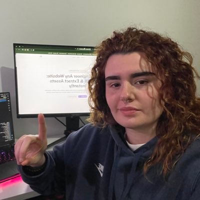 SoraiaDev's profile picture. Front-End Dev → Indie hacker 👩‍💻
Growing Miromiro → first goal: 100 MRR 🎯
Documenting the journey ⚡