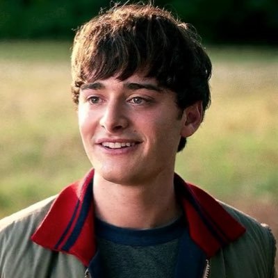 ghxstlyb0y's profile picture. “true that love in withdrawal was the weeping of me” | 🩷🖤