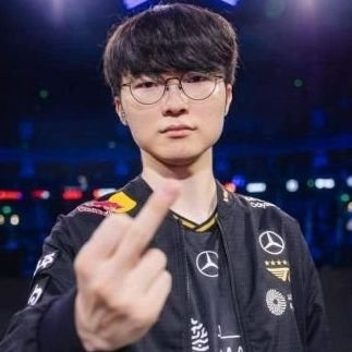 AeonZ16's profile picture. .