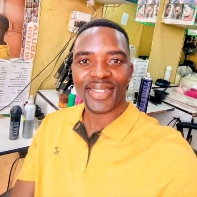 Trevor_sidogi's profile picture. 🇿🇦self made artist,
Art creator🎨
Lover of nature,and Hiking🧗
,A gardener,founder of DZULIEco-Park🌱

For Donation :PayPal account: trevorsidogi@gmail.com