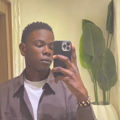 iyamuaise's profile picture. Software Engineer 〽️ AI • Contributor