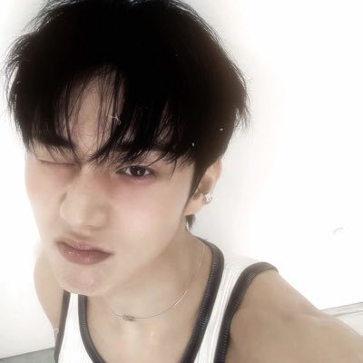 russianrouclit's profile picture. 