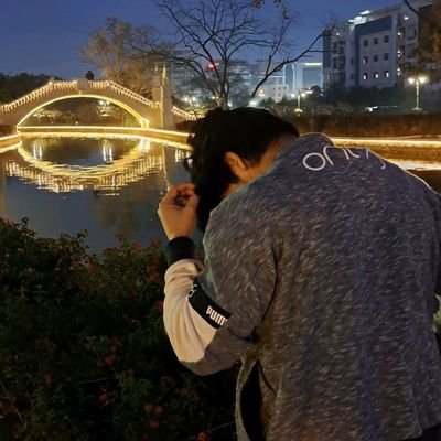 urssluv's profile picture. real eyes realized everything