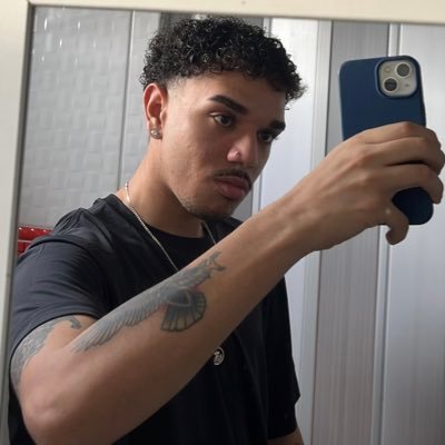 ryanmaluco's profile picture. 