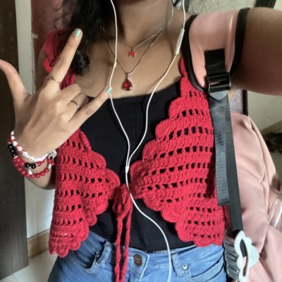 floveslou's profile picture. a narcissist