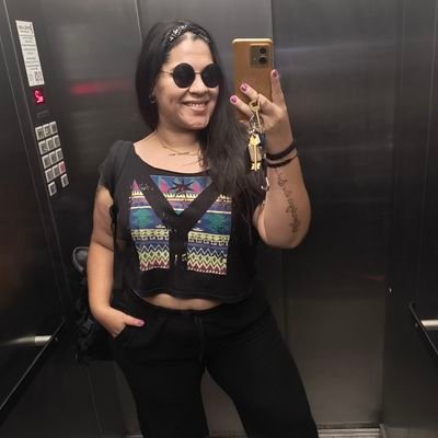 iriniela1's profile picture. A veces me desahogo por acá, pero casi siempre digo huevadas.