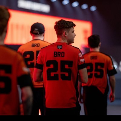 br0CSGO's profile picture. 23 y/o player. Personal interest/questions - alexanderbrocsgo@gmail.com Business inquiries - fabro@achieveminds.com or DM @achieveminds