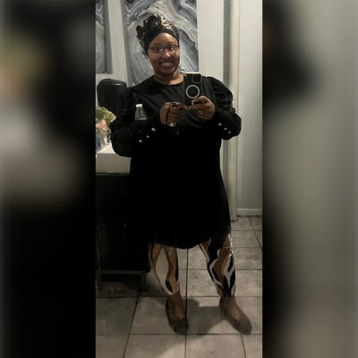 Intelexx's profile picture. God's Disciple🌺 • Truth Defender🛡• CEO • Scholar👩🏽‍🎓• Author📚• Poet📝• Photojournalist📸 ~♥Uniqu3ly Design4d♥~