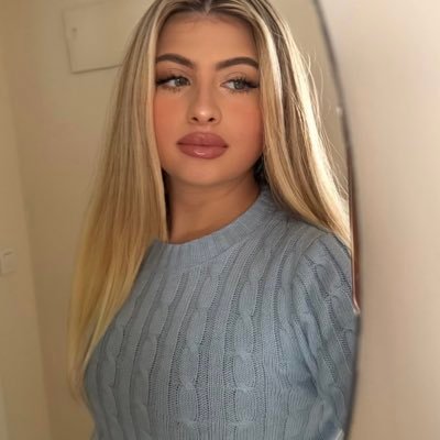 isabellasuareez's profile picture. Jesús es más de lo que soñé, rey de reyes 🩵