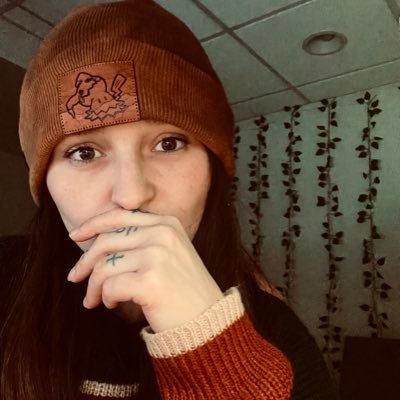 inxfernal's profile picture. ☘︎ ݁˖ pokemom TCG collector & aspiring player. ⋆°.☾⋆.ೃ࿔*:⋆☘︎ I bake bread and make jokes