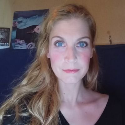 Gi_Rakobowchuk's profile picture. Canadian in Europe. BA Sociology. I SING write https://t.co/tbqD77Gkdr My Mom paints @ASzaboArtist Father Canadian Press @Peter_R_Space