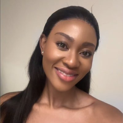 Makgwale_'s profile picture. Smile a lot more, it's beautiful.