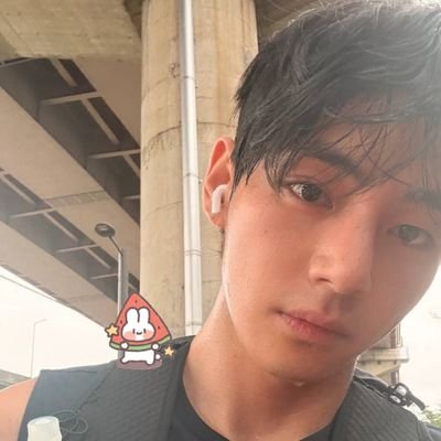 CHlGlRII's profile picture. so pretty i’m dying