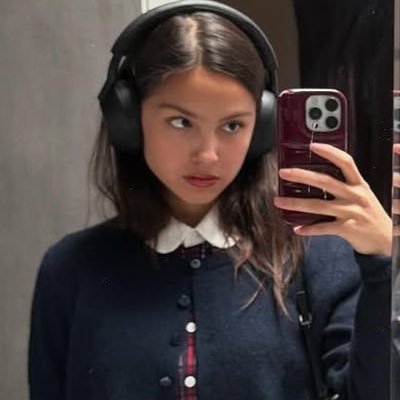 moonsinfant's profile picture. 