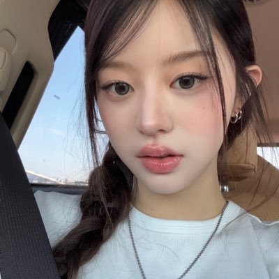 gbyminjux's profile picture. ₊ˑ̳꘎⃘͙╸˚𓈒＊⭐️、˚𓈒 ♥︎🍈 𓈒˚╺@iLLit ˳ˑ̳ᚐ ˚𓈒 ♥︎🥧 𓈒˚╺𓊕̶͙ ̥ ˚𓈒 밀╸˚𓈒 ✦🍵 𓈒˚ ᚐˑ̵̳˳ le0̷╸˚𓈒 🐡やだ ˳ᱸ╺𖠵₊ ˚𓈒 ♥︎🪄 𓈒˚ ᚐˑ̳˳ fu͟nan💡╸˚𓈒 𐄉 ˼