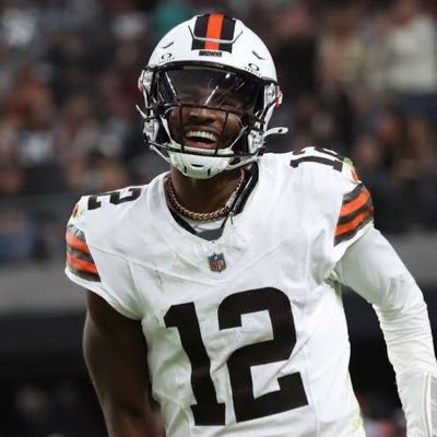 SneakySalmandr's profile picture. competitor. #leafsforever #letemknow