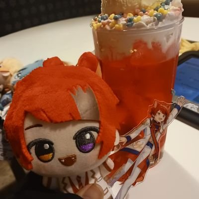 uzcpw's profile picture. Eve   ❤️🍄   ☀️️️️🩵