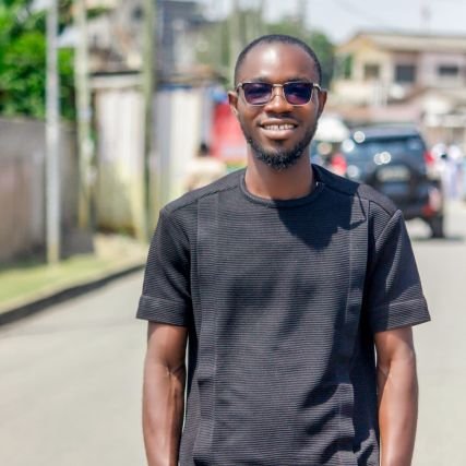 smartelorm's profile picture. Live for a cost bigger than you.