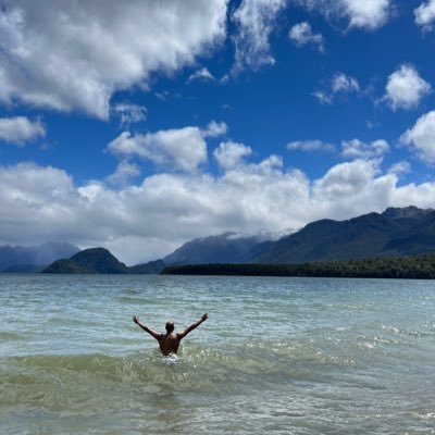 Vinu91186319's profile picture. 