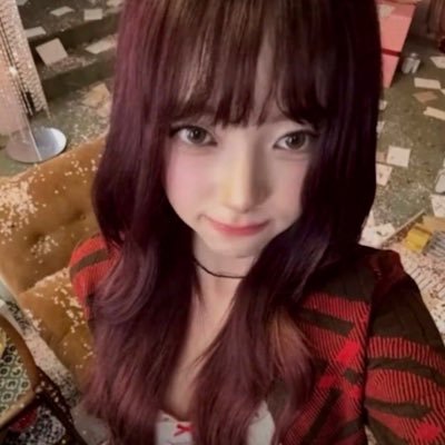 ninilti's profile picture. #itzyahlic #kpop  “yuchae” 🍒