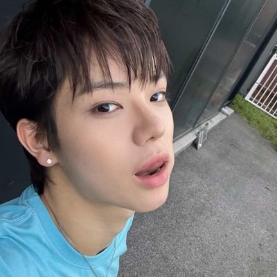 hee2am's profile picture. 