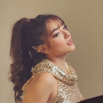 outselaine's profile picture. donde sea pero con elaine