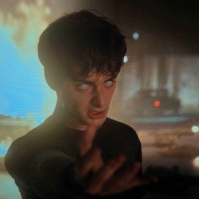 Modicai10100's profile picture. nun y’all bees