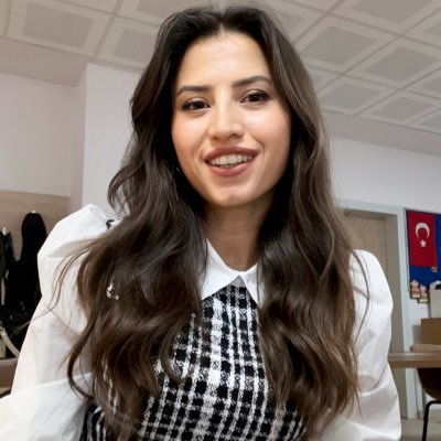 Emineyalcintepe's profile picture. English Teacher ~ MEB