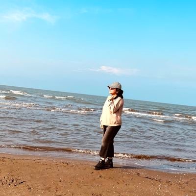 niloufar_7444's profile picture. Everything starts with a Dream....