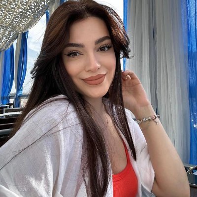 Catherinetas_28's profile picture. Businesswoman. Dream builder. Turning creativity into success, one design at a time. 🚫PORN 🚫DM's
#EntrepreneurLife
#Mixed