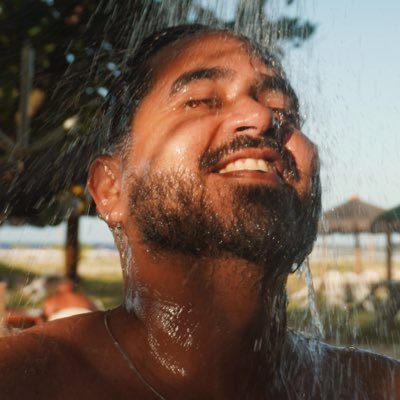 azafama_'s profile picture. Mestre em História urbana do Recife. Agitador cultural e Estudioso da vida boemia da cidade.  Insta: @guiaboemio