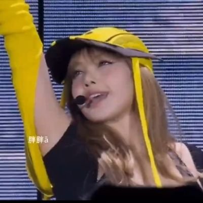 bavan_azhvan's profile picture. @wearelloud

-ʟɪsᴀ ᴍᴀɴᴏʙᴀl -ⒶⓏⒽⓋⒶⓃ
#lisa
#blackpink

•• 당신의 고통을 비웃기만 하세요••