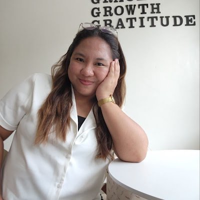 Rie_xviii's profile picture. 