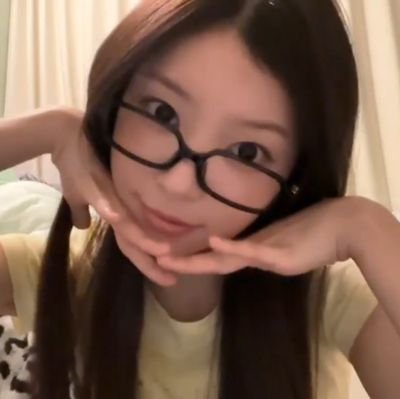 mokakfreeze's profile picture. Gllit ∘⁠˚⁠˳⁠°