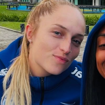 rochaavi_'s profile picture. apaixonada por tudo que envolve esporte.