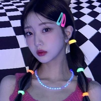 reskzify's profile picture. shit, the boys need me for the album.. ill text you later, jagiya ❤️ rcbyf :)