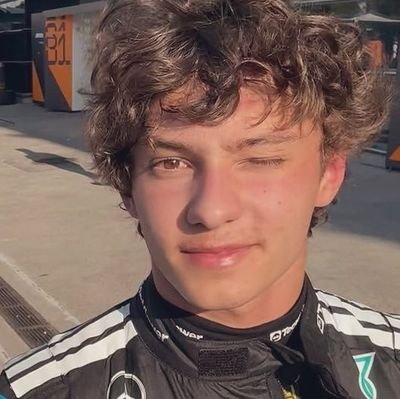 90MILESBEACH's profile picture. massive hater (fan account)