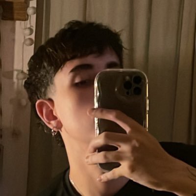 Rr_2o09's profile picture. snap ⬇️