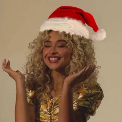 slimvickins's profile picture. sippin’ on my go go juice ☕️ | curlybrina enthusiast