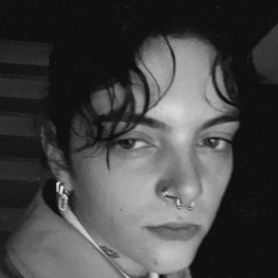 gladmqt's profile picture. 