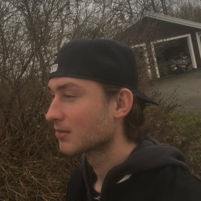 FarvingCo's profile picture. fixing your health and looks with biohacking. ✝️