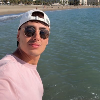 nosenada0321's profile picture. 