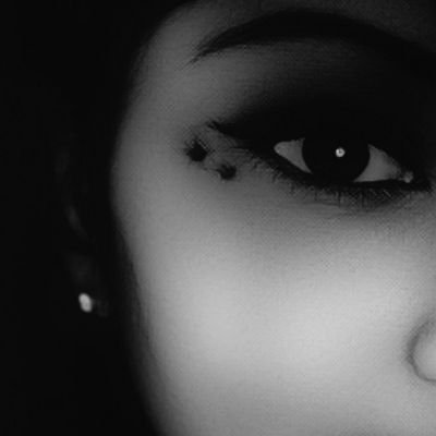 theblackravennn's profile picture. 𝑰𝒏𝒕𝒐 𝑯𝒐𝒓𝒓𝒐𝒓/𝐌𝒐𝒗𝒊𝒆𝒔 𝒂𝒏𝒅 𝑴𝒖𝒔𝒊𝒄 ♡
GifsxPics 🖤