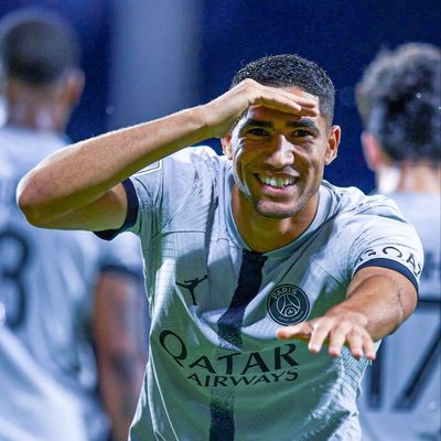 Idris18221561's profile picture. 