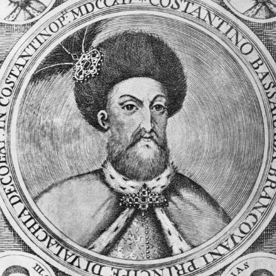 strategosv1453's profile picture. Greek head statue which said that "the ideal citizen is the scholar-athlete, the man of thought and the man of action"