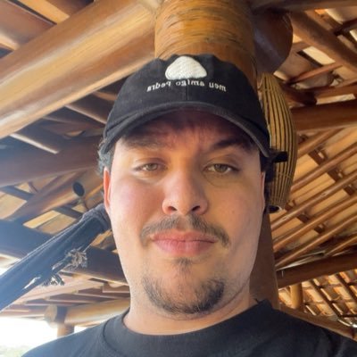 lucasaloo's profile picture. Tudologo/Detentor de todo conhecimento futebolístico existente no universo.